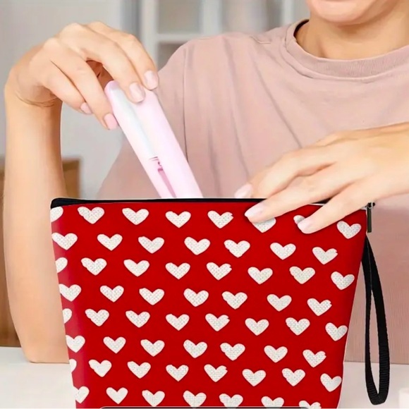 Elle Red & White Hearts Cosmetics Bag - Picture 4 of 7